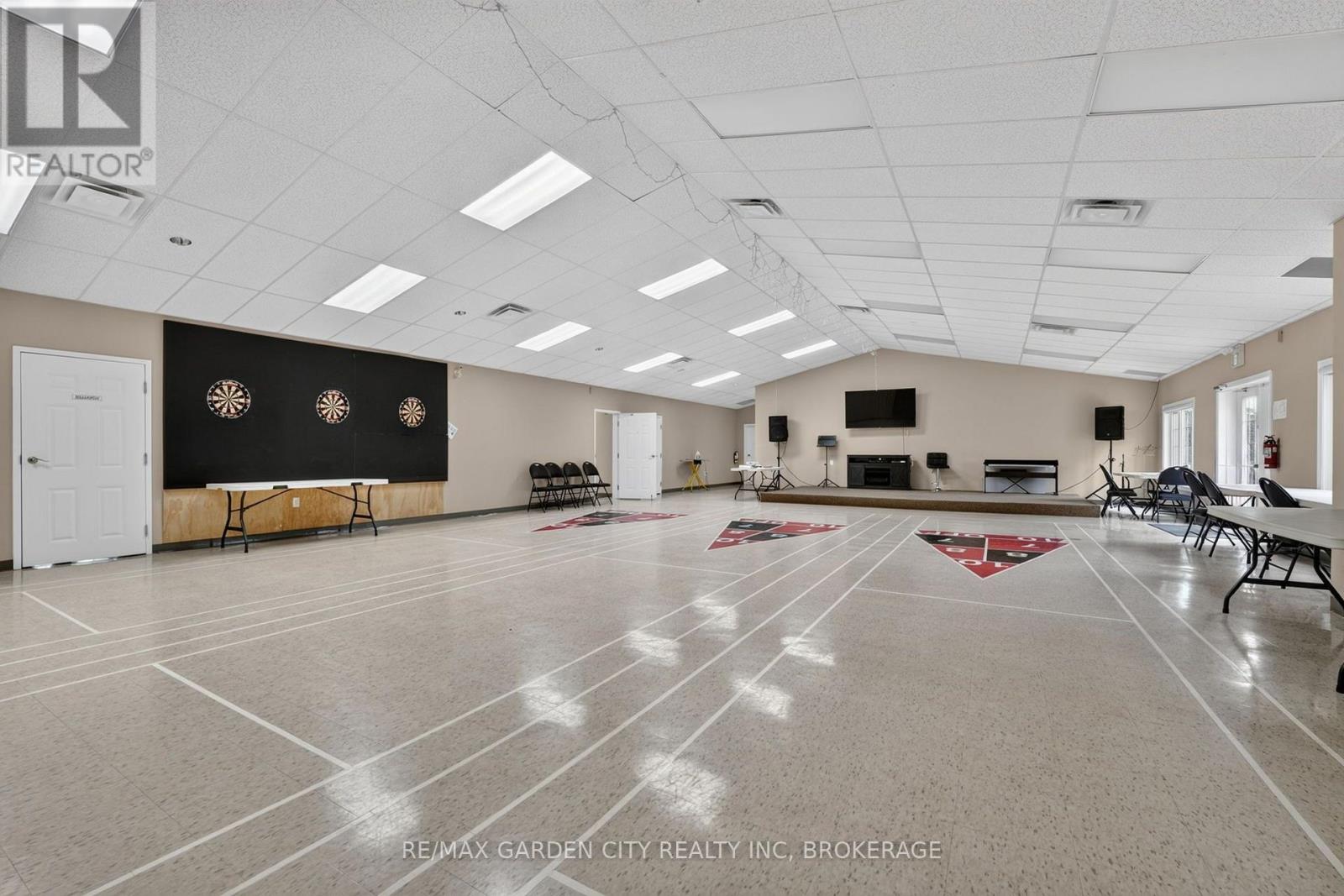 3973 SUNSET LANE - Image 45