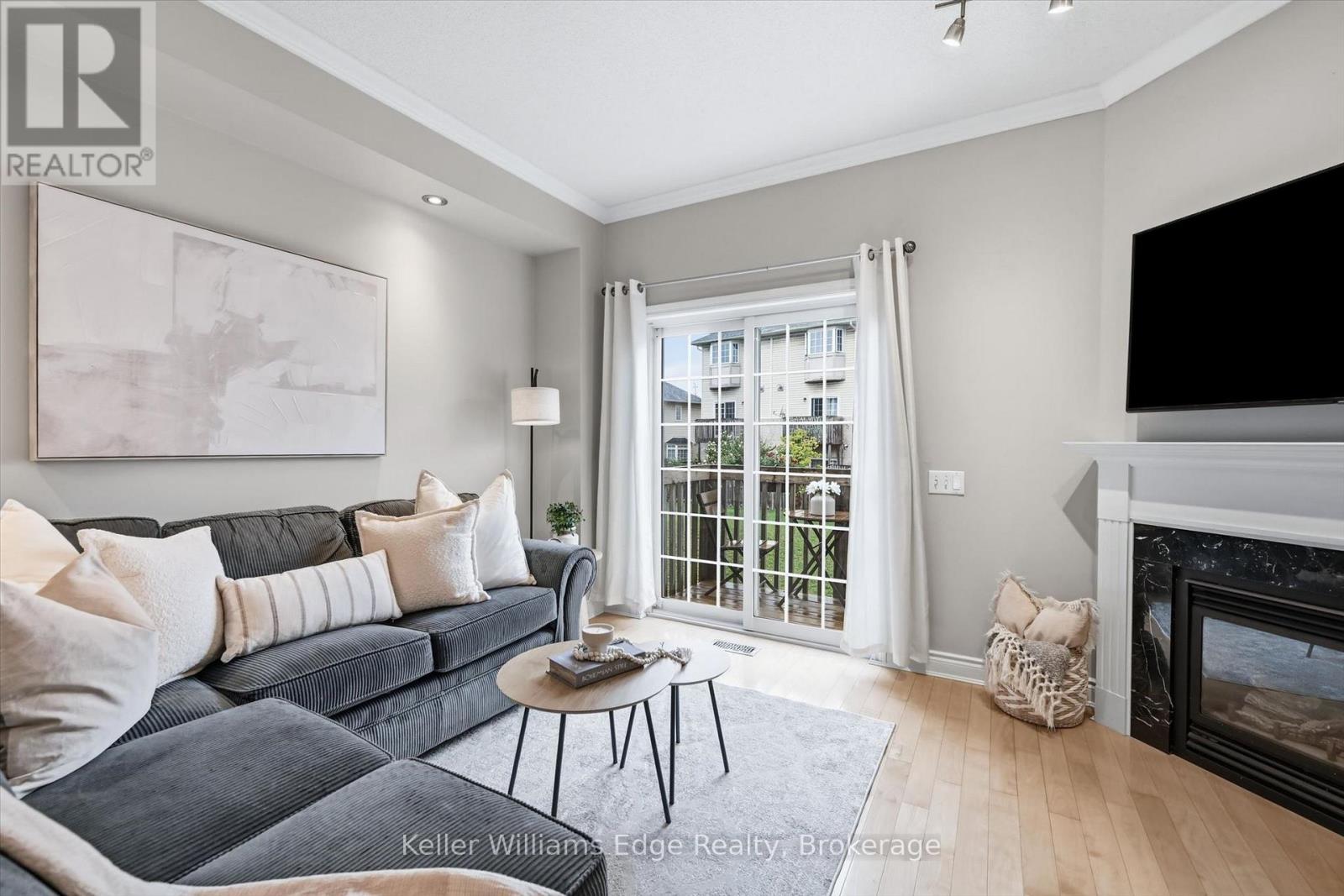 #29 5080 FAIRVIEW STREET - 14