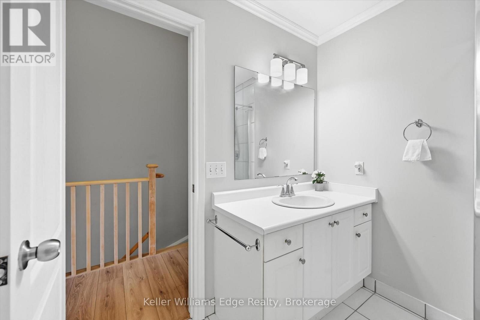 #29 5080 FAIRVIEW STREET - 27