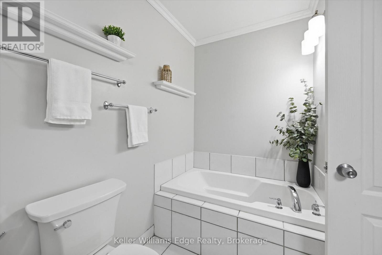 #29 5080 FAIRVIEW STREET - 28