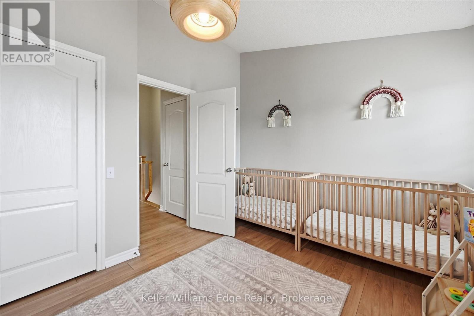 #29 5080 FAIRVIEW STREET - 32