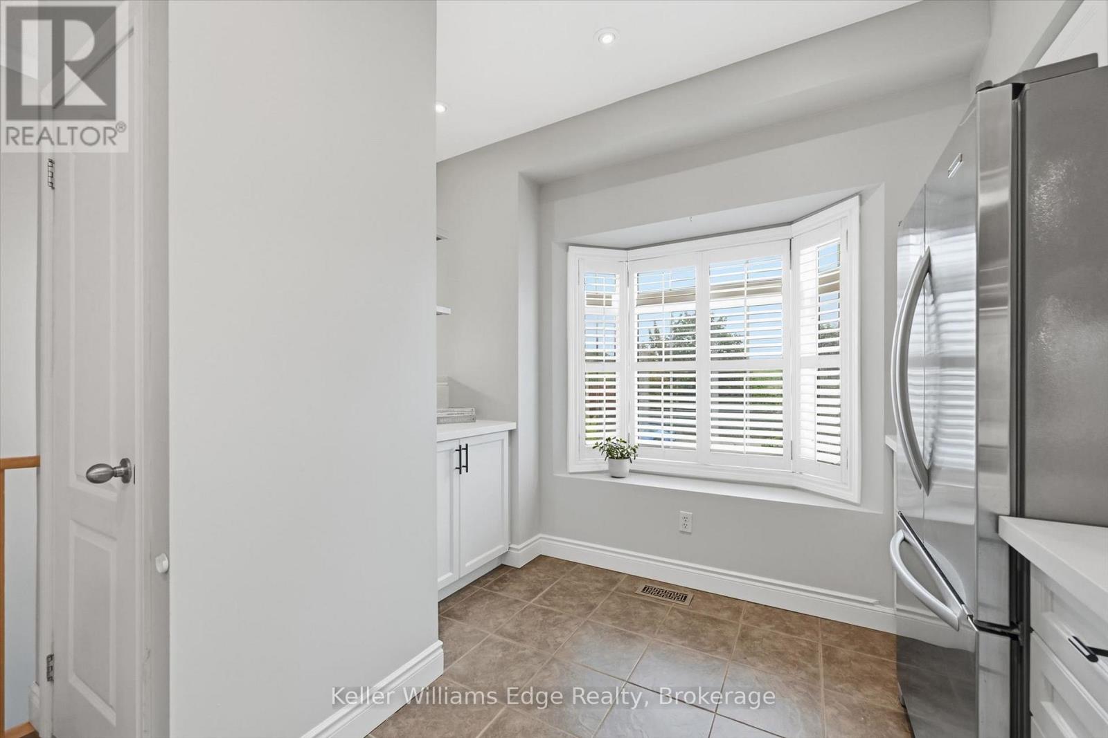 #29 5080 FAIRVIEW STREET - 5
