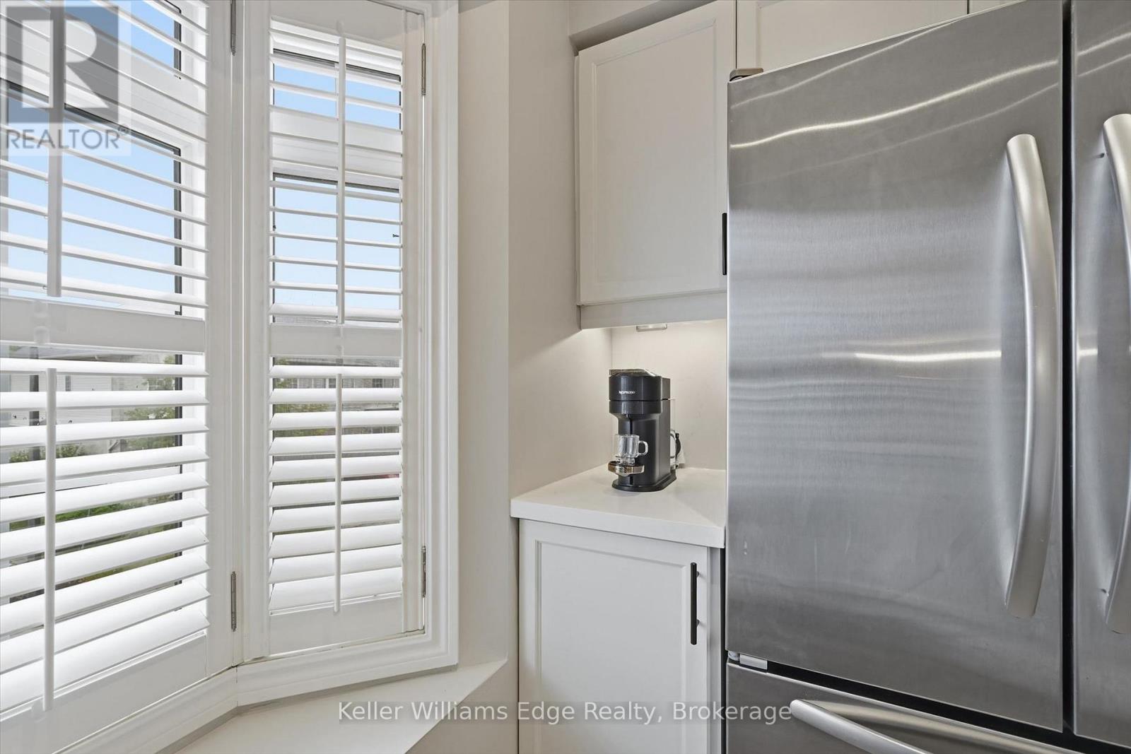 #29 5080 FAIRVIEW STREET - 8