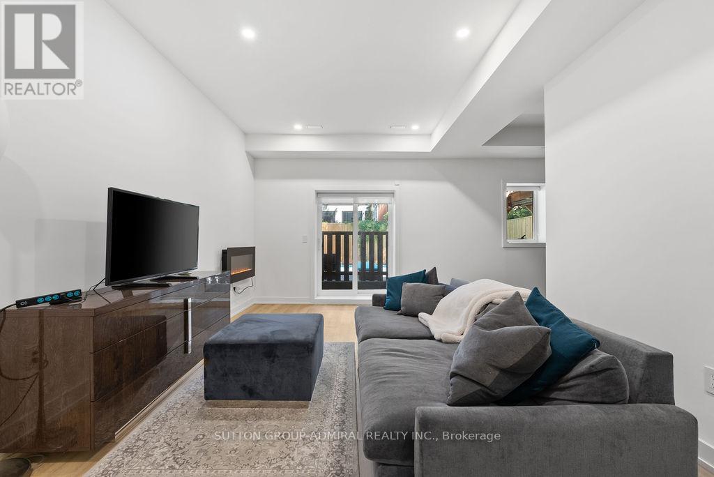 80 BUDE STREET - Image 42