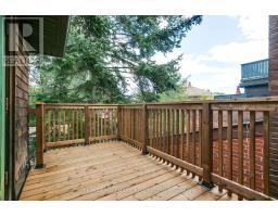 Upper - 553 Broadview Avenue, Toronto, ON M4K2N7 Photo 11