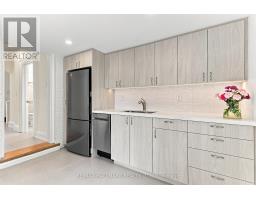 Upper - 553 Broadview Avenue, Toronto, ON M4K2N7 Photo 13