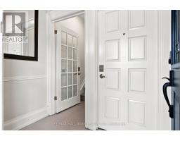 Upper - 553 Broadview Avenue, Toronto, ON M4K2N7 Photo 30