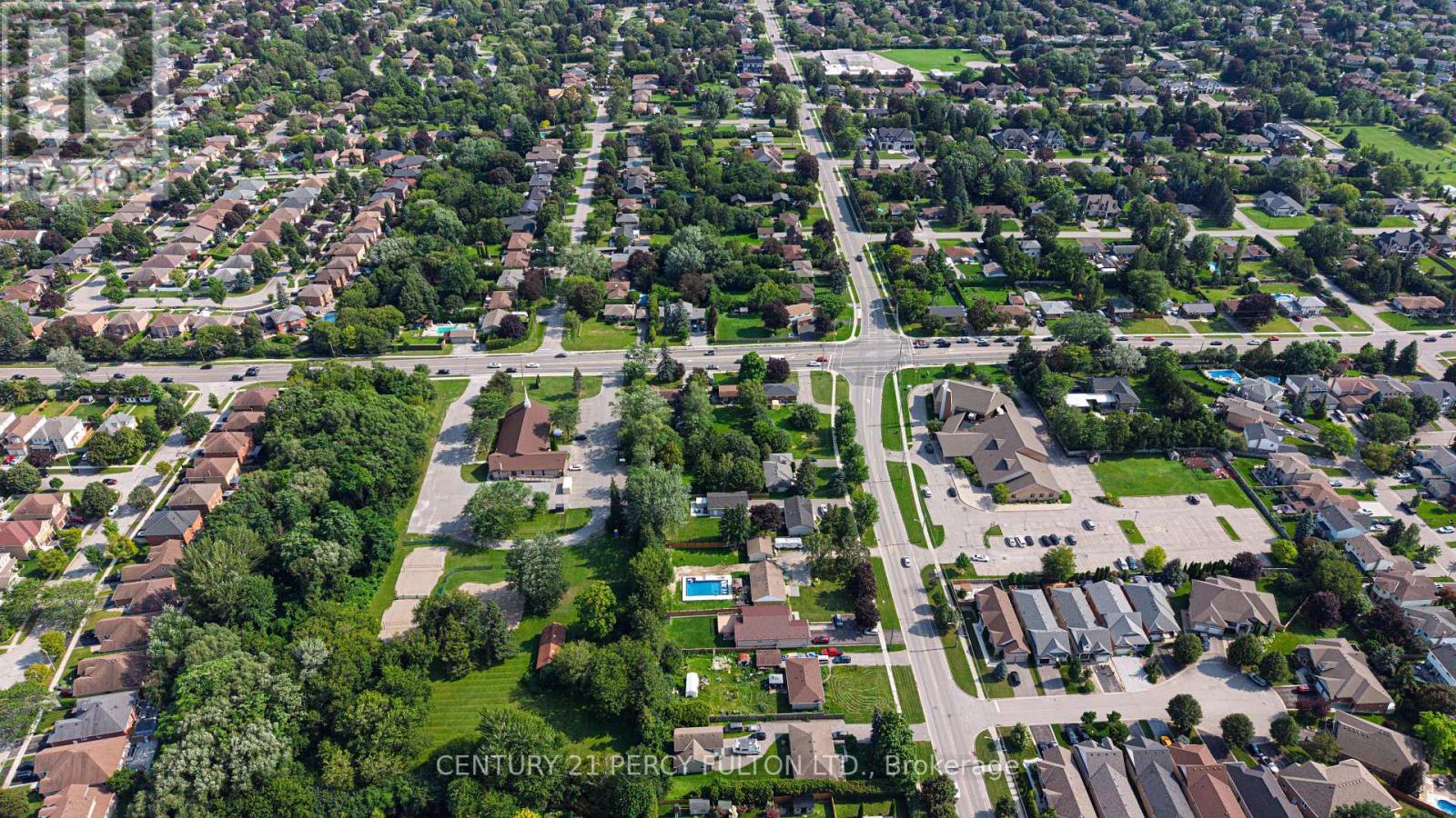 1910 ROSSLAND ROAD E - 12