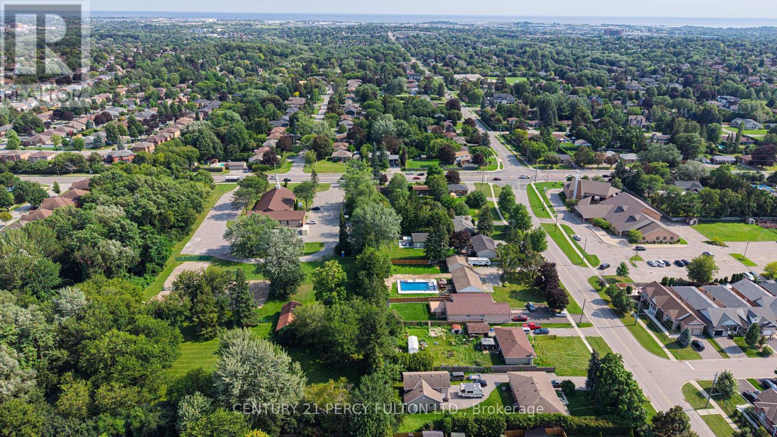 1910 ROSSLAND ROAD E - 9