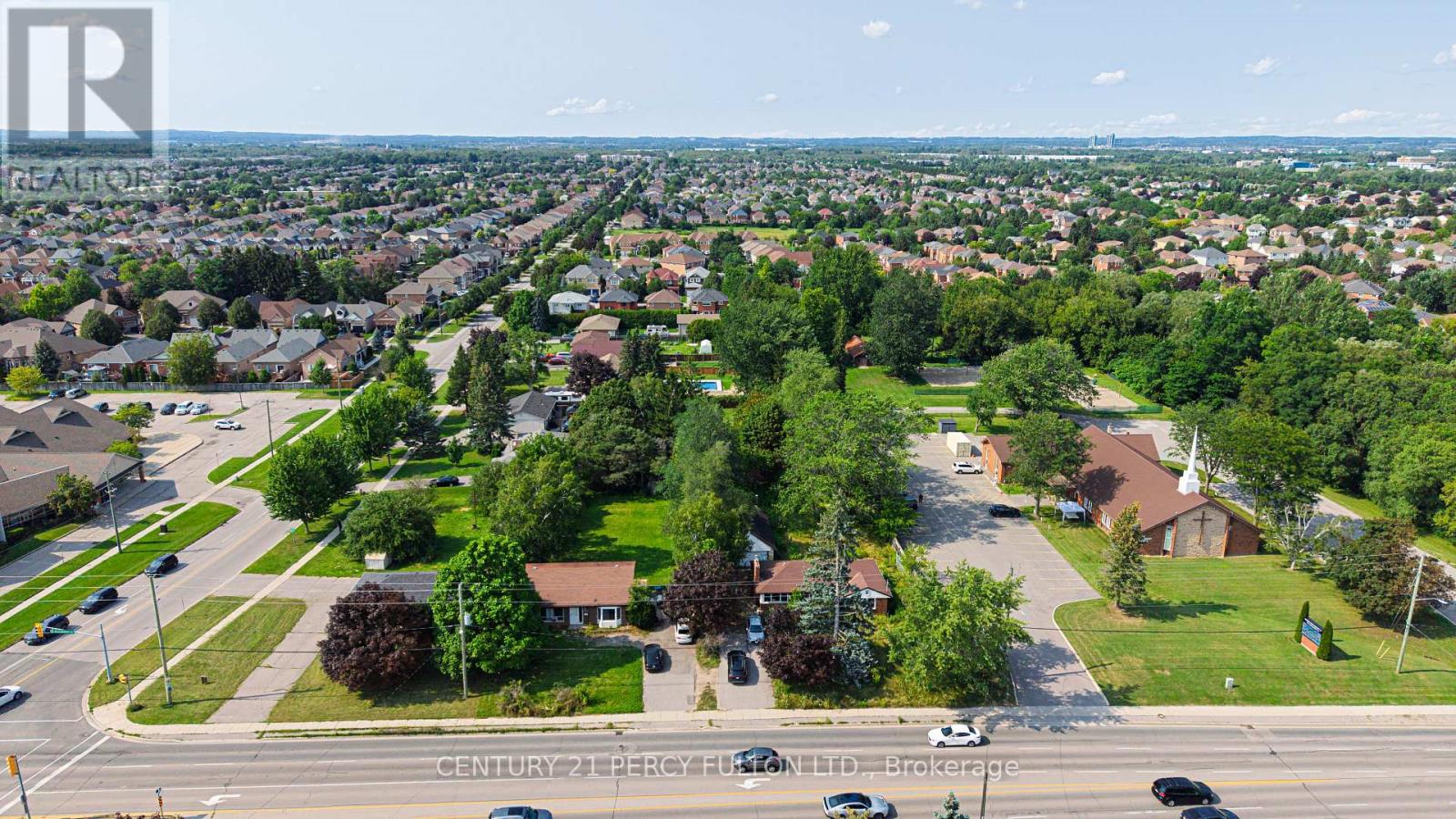 1906 ROSSLAND ROAD E - 1
