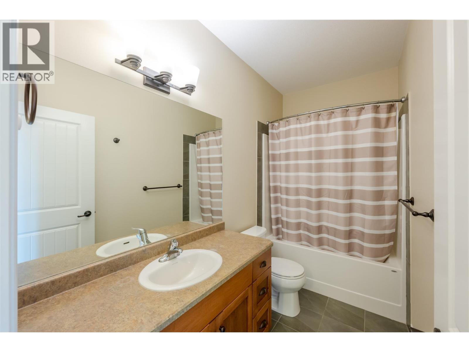 2450 Radio Tower Road Unit# 226, Oliver