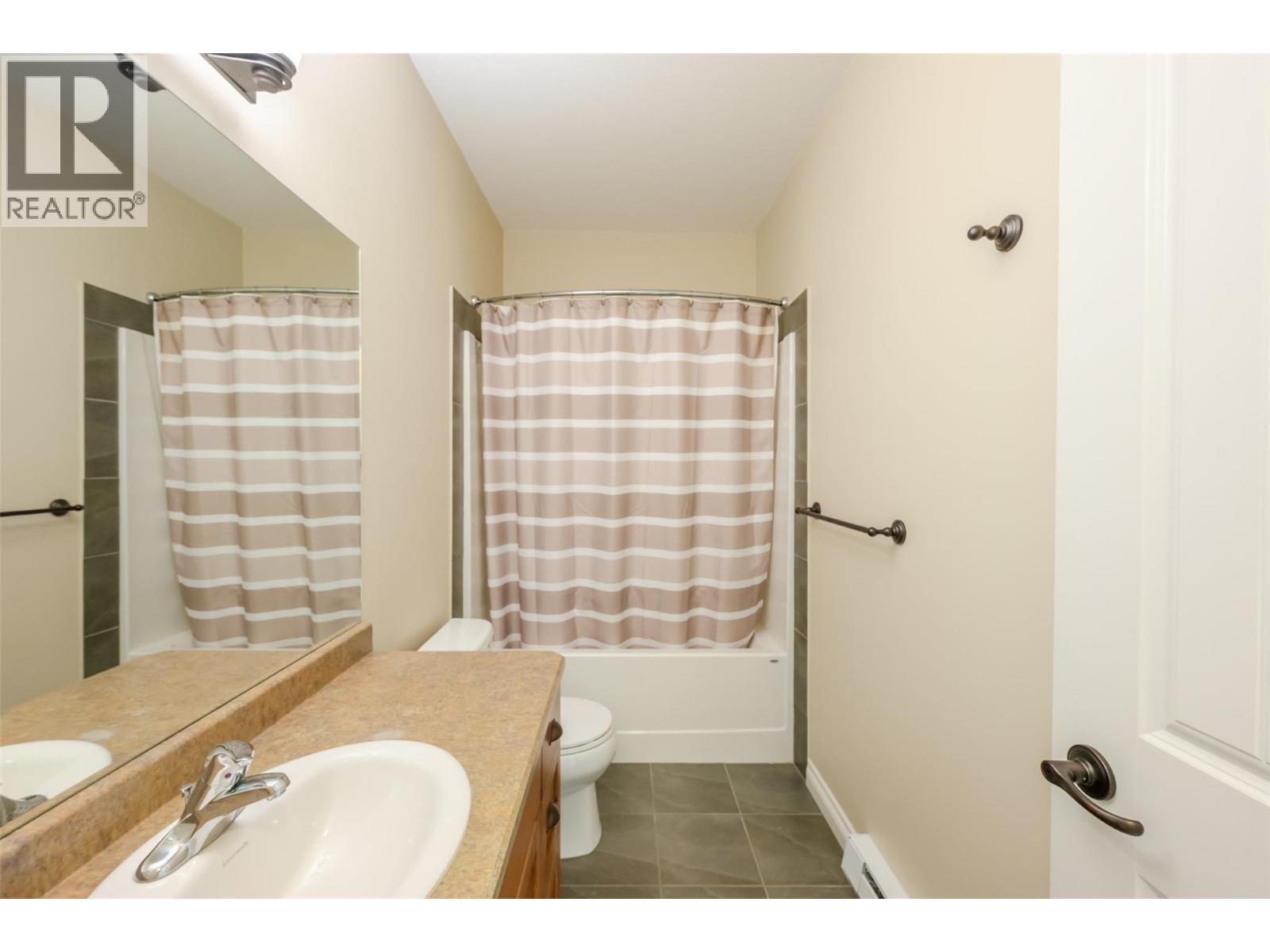2450 Radio Tower Road Unit# 226, Oliver