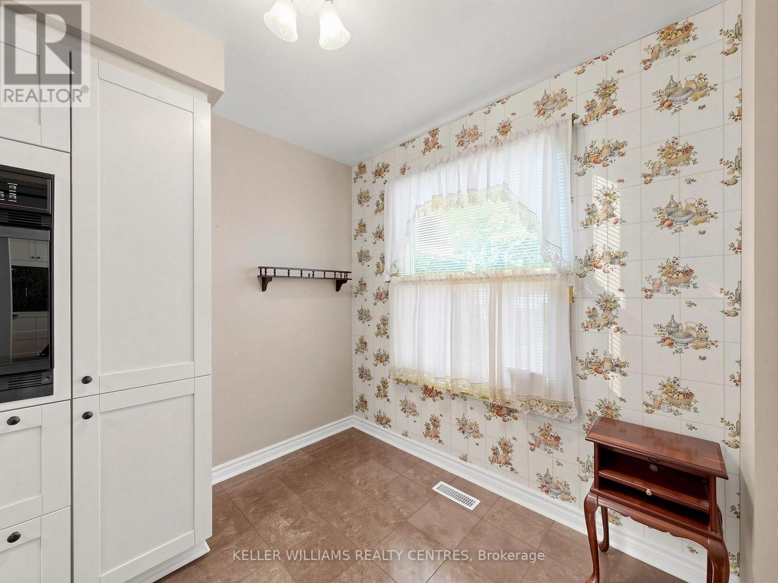 85 LUND STREET - 11