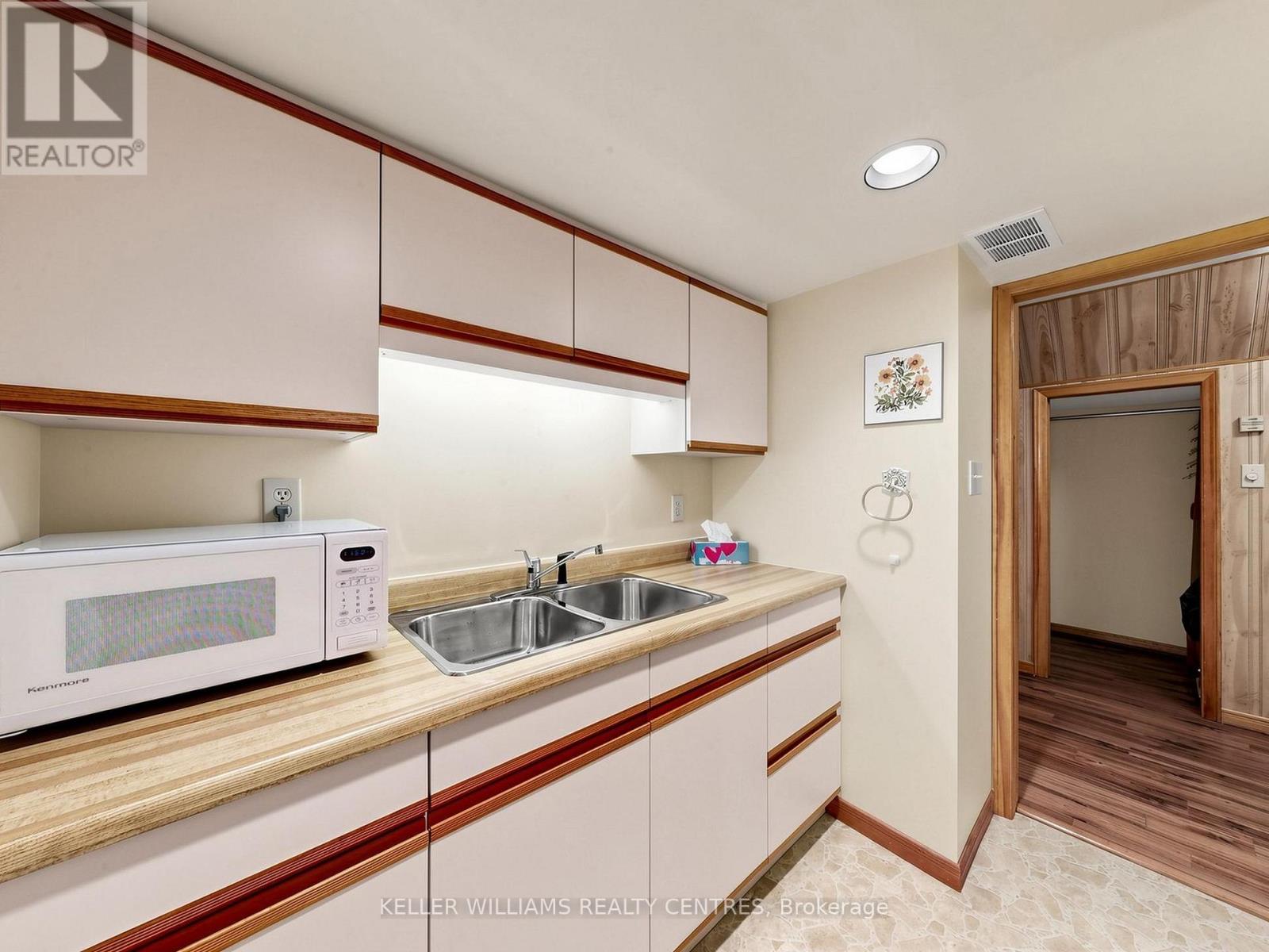 85 LUND STREET - 19