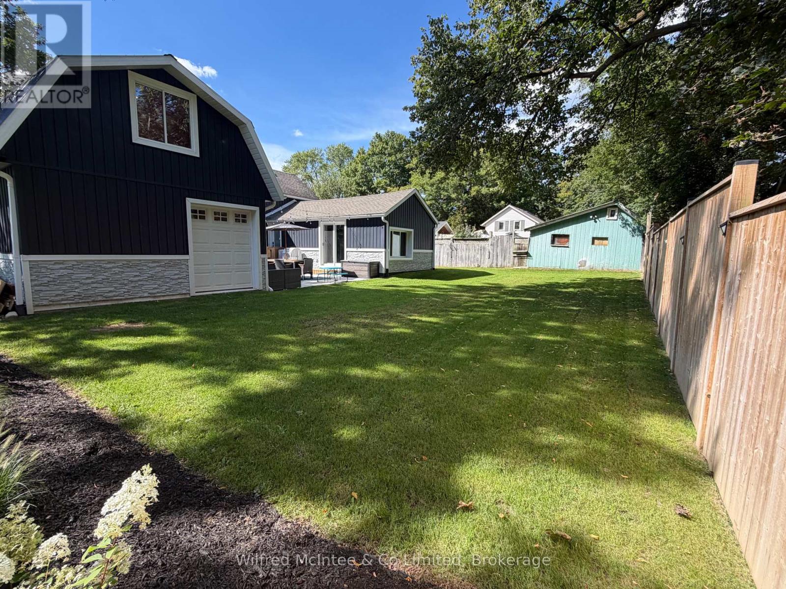309 ALMA STREET - 14