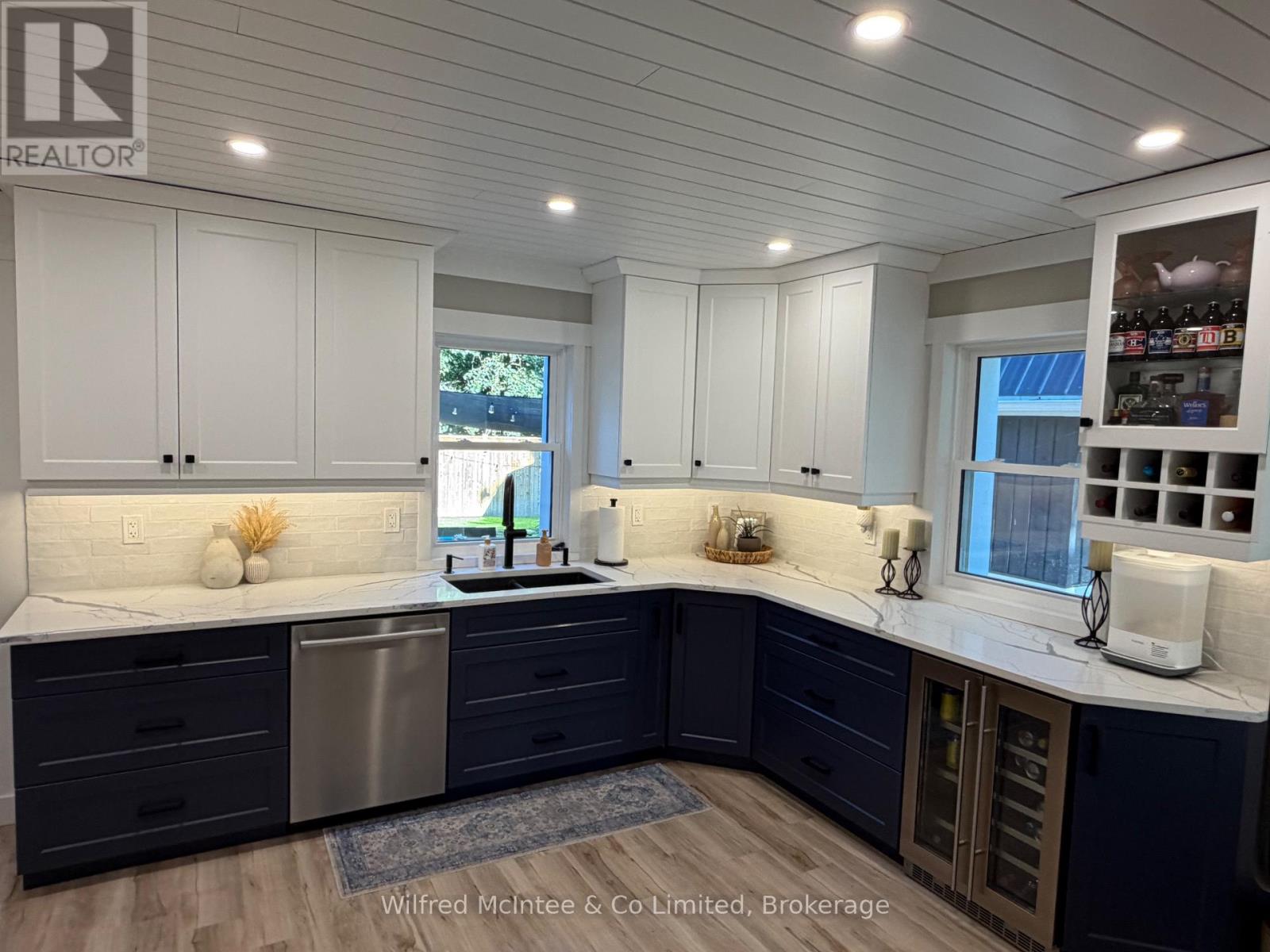 309 ALMA STREET - 27
