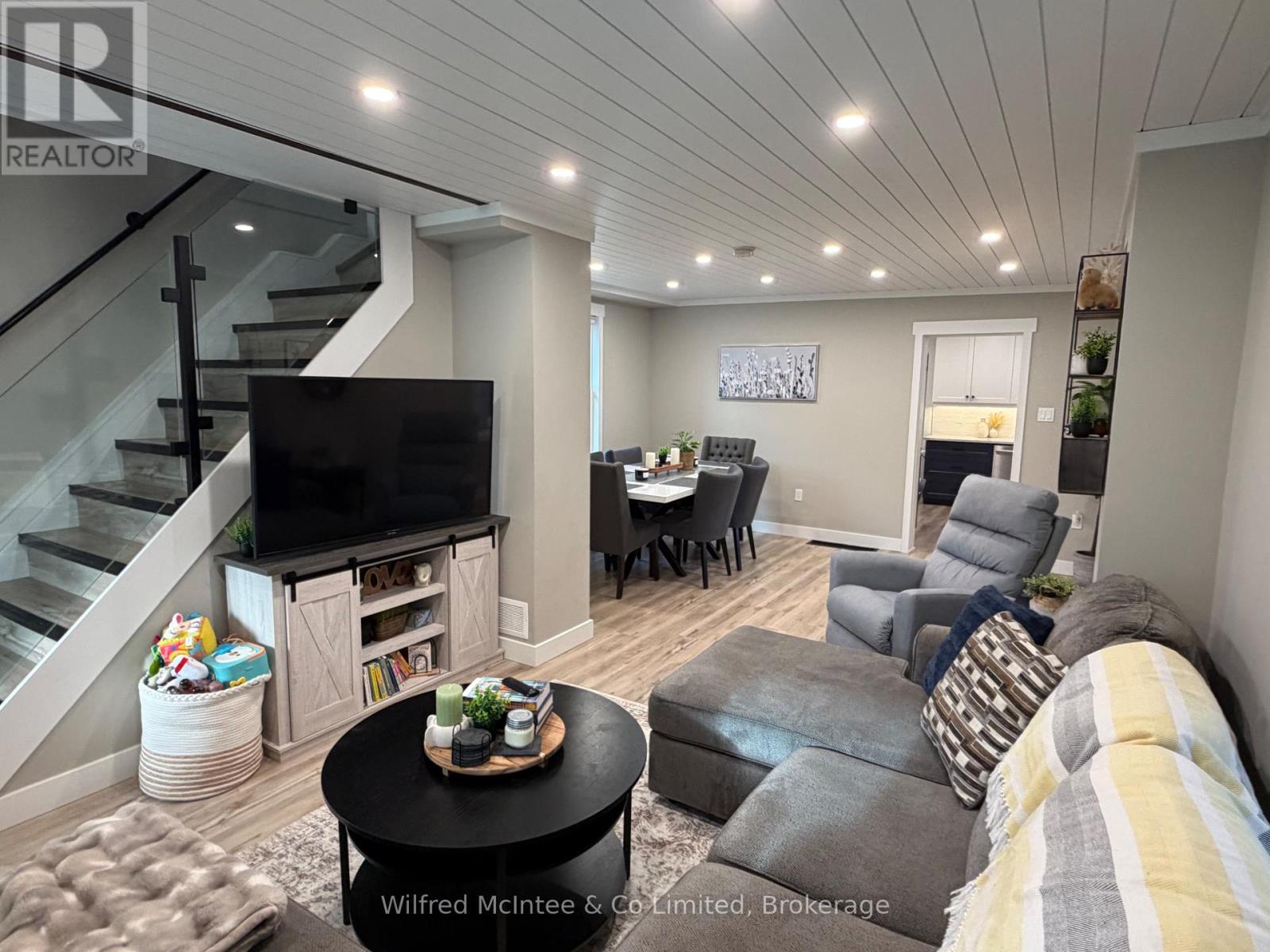 309 ALMA STREET - 29