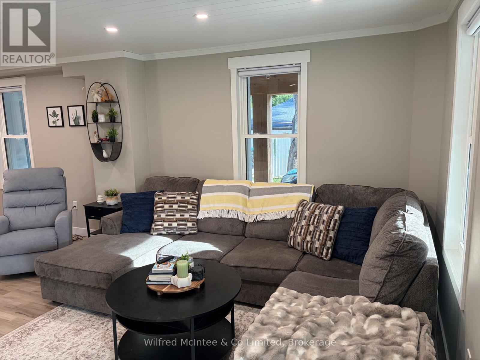 309 ALMA STREET - 34