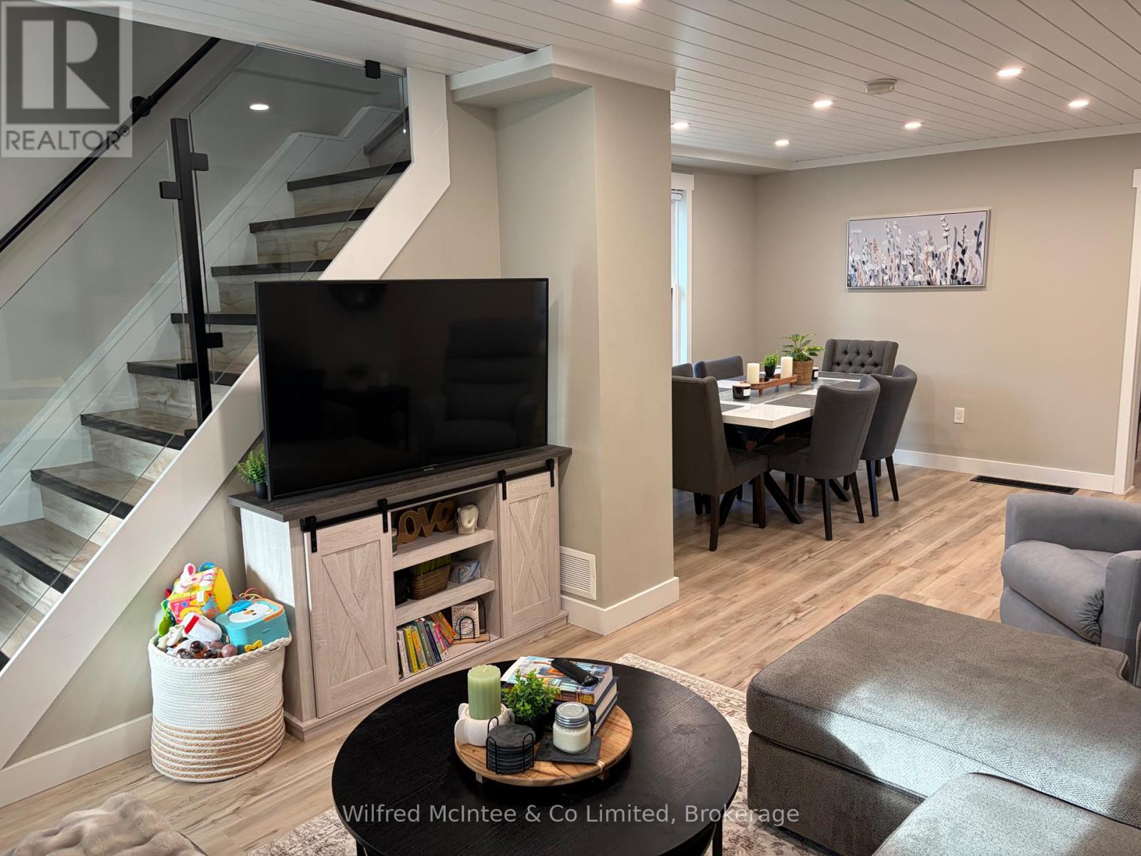 309 ALMA STREET - 36