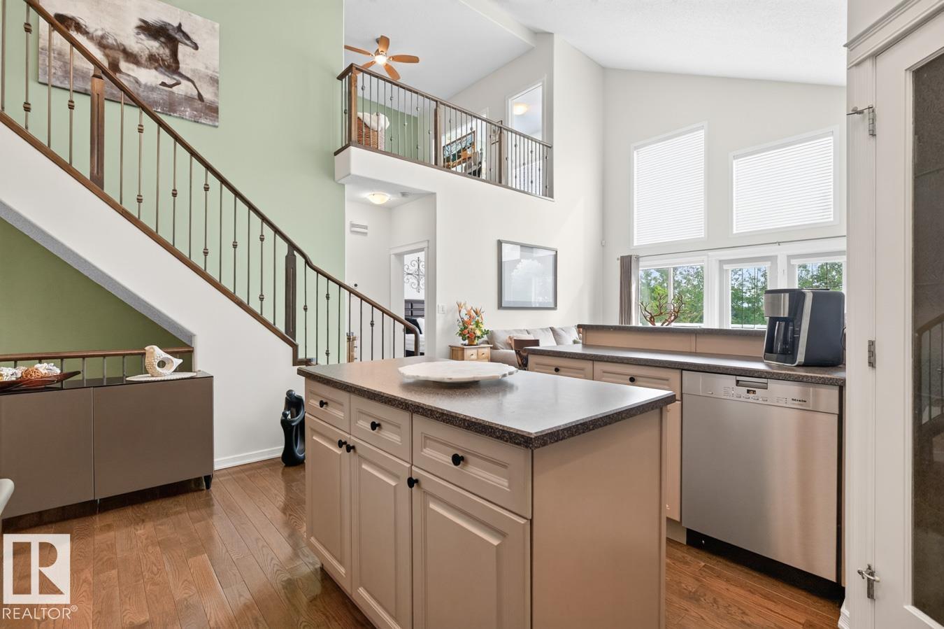 #14 577 BUTTERWORTH WY NW - 11