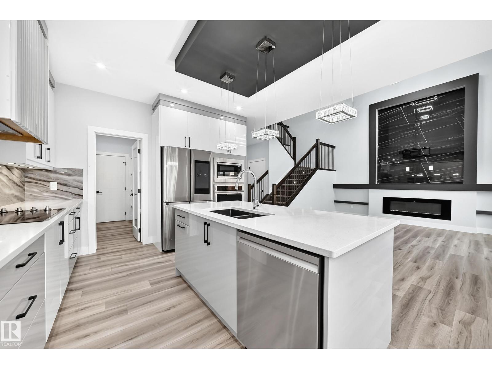 3207 160 ST SW - 11