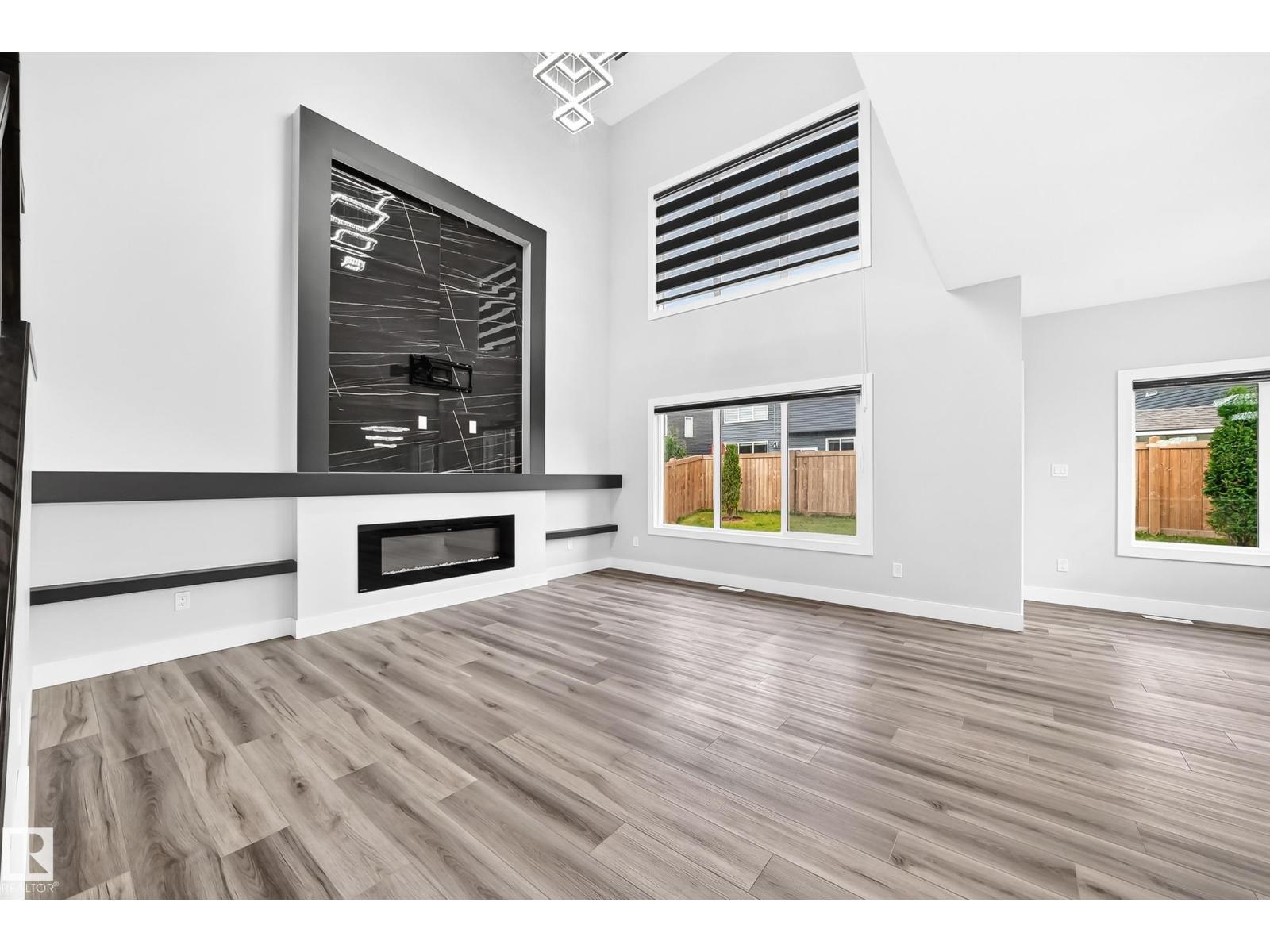 3207 160 ST SW - 12