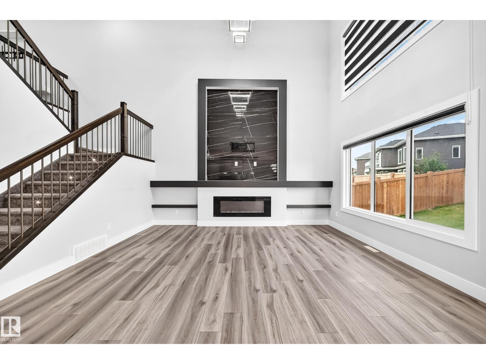 3207 160 ST SW - 14
