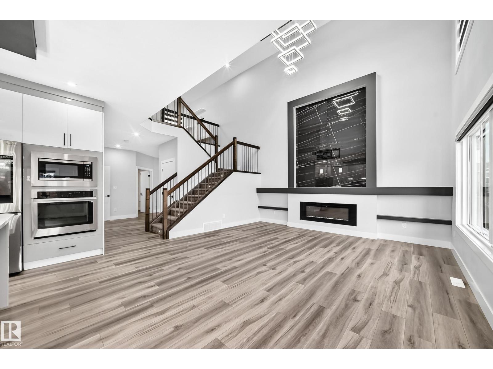 3207 160 ST SW - 15