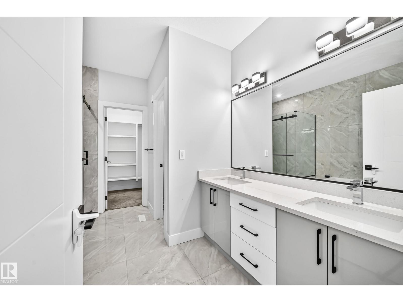 3207 160 ST SW - 37
