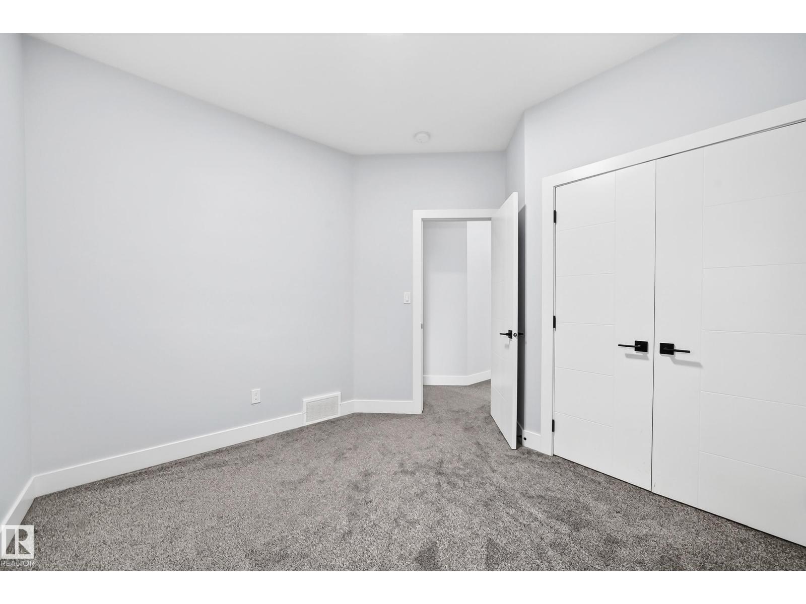 3207 160 ST SW - 46
