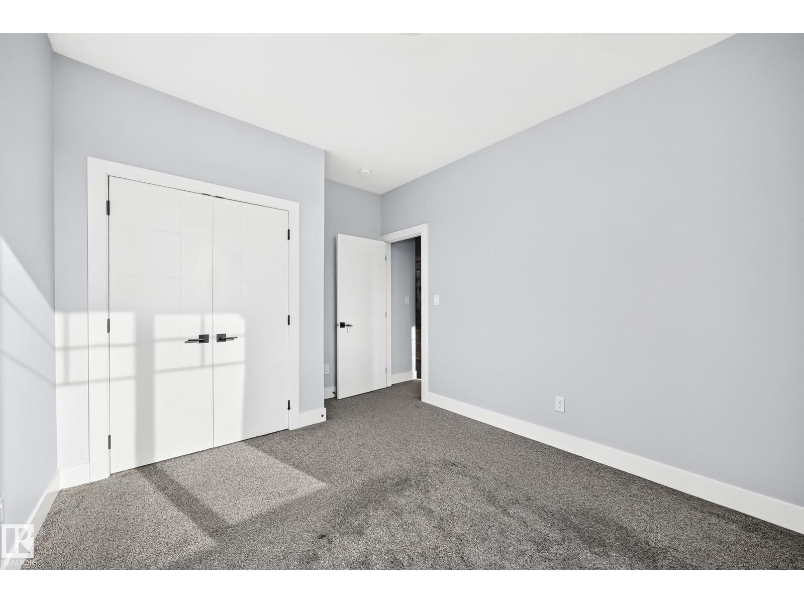 3207 160 ST SW - 48