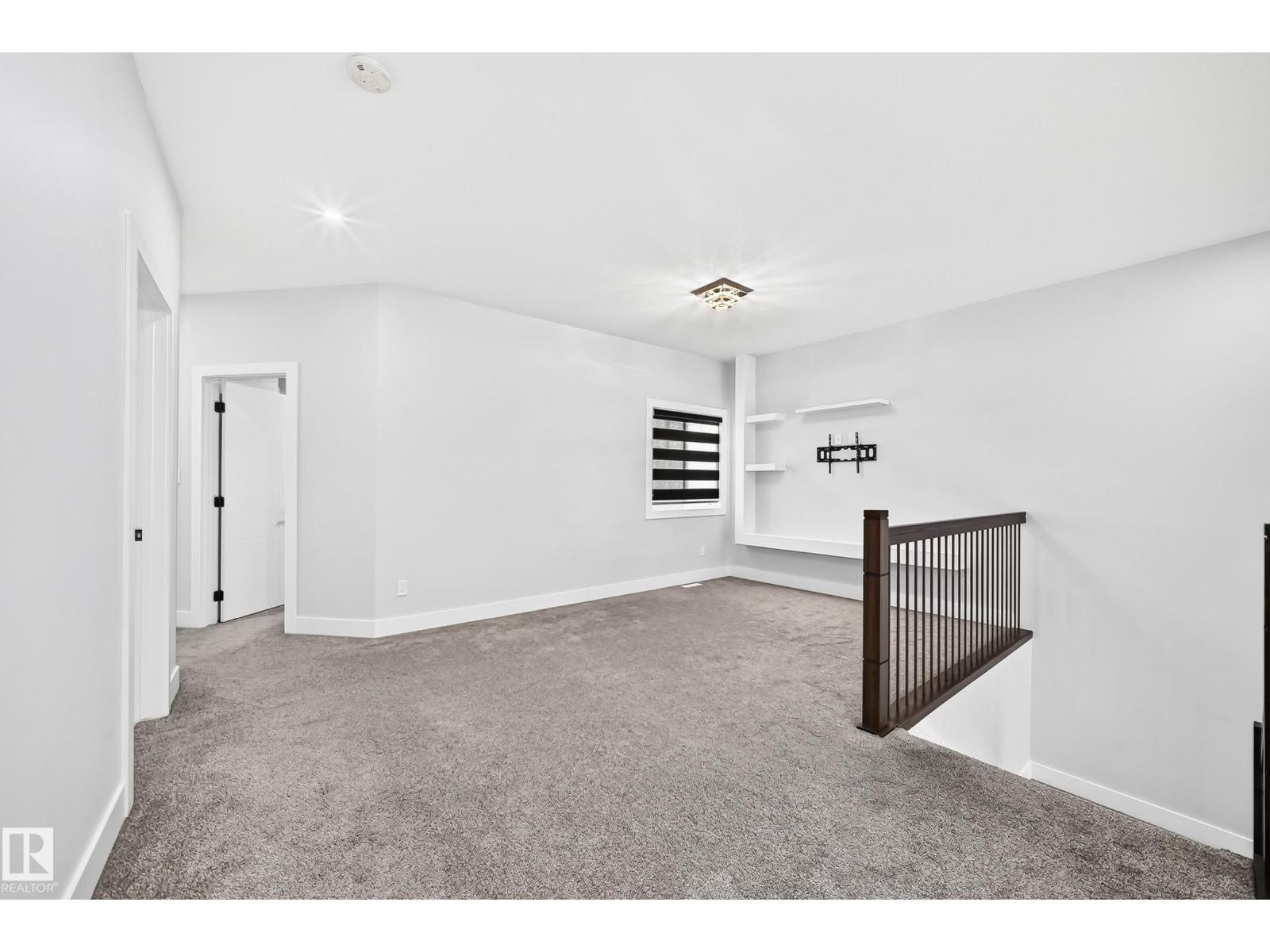 3207 160 ST SW - 49