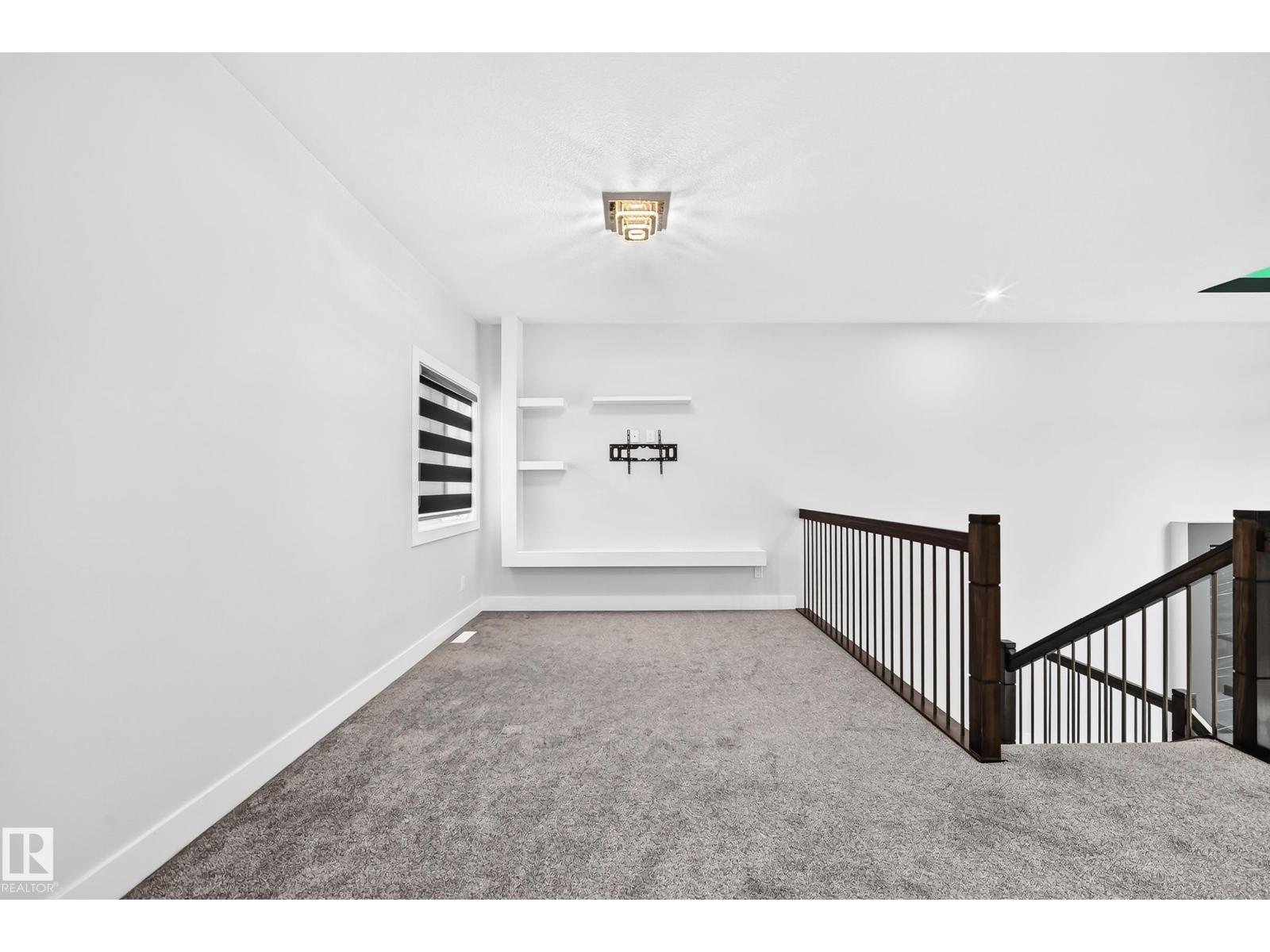 3207 160 ST SW - 50