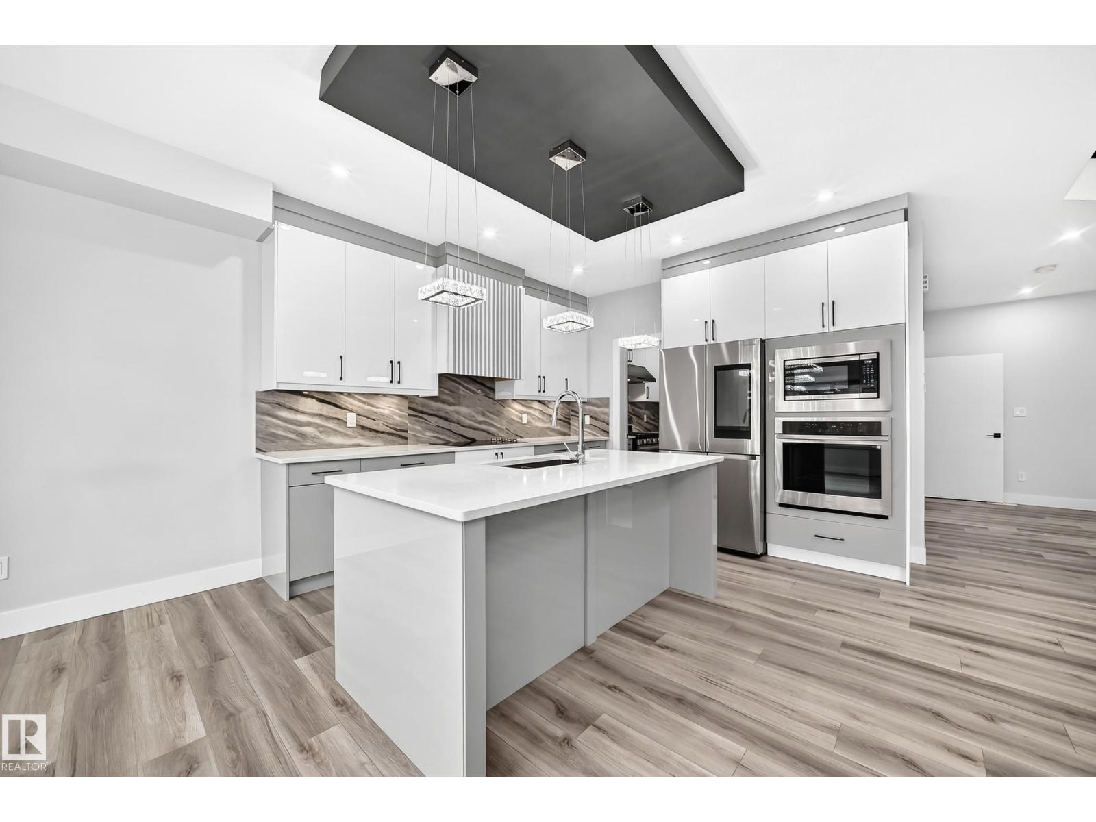 3207 160 ST SW - 6