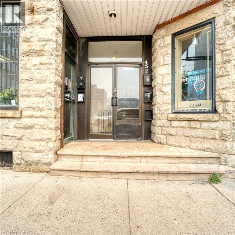 1 Bed, 1 Bath Apartment for Rent in London – 432 CLARENCE Street Unit# 5, London