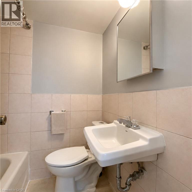 1 Bed, 1 Bath Apartment for Rent in London – 432 CLARENCE Street Unit# 5, London - Image 6