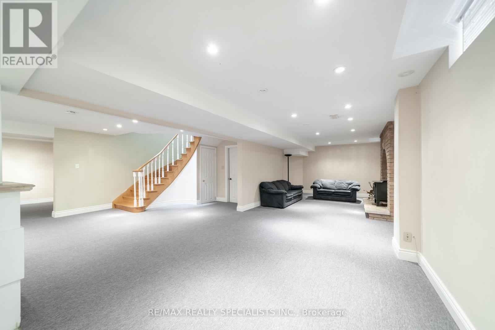1311 GREENRIDGE CIRCLE - Image 28
