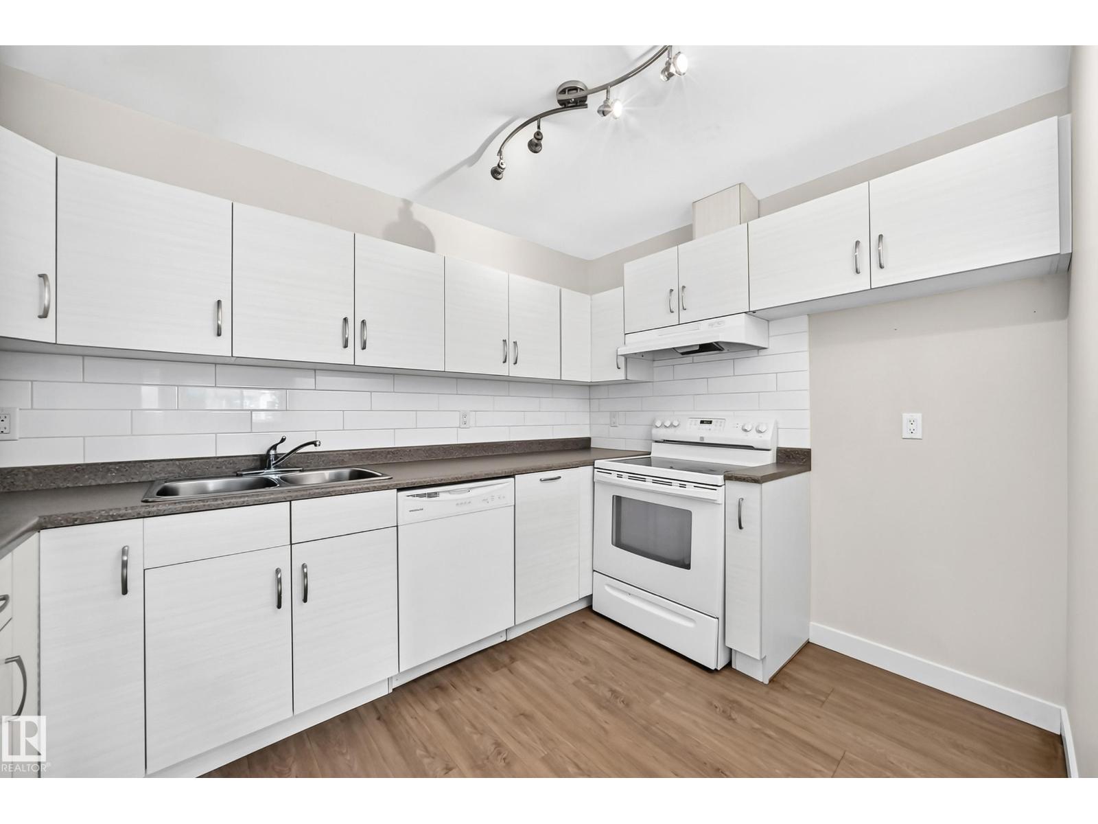 #101 11511 130 ST NW, Inglewood (Edmonton), Edmonton photo 4