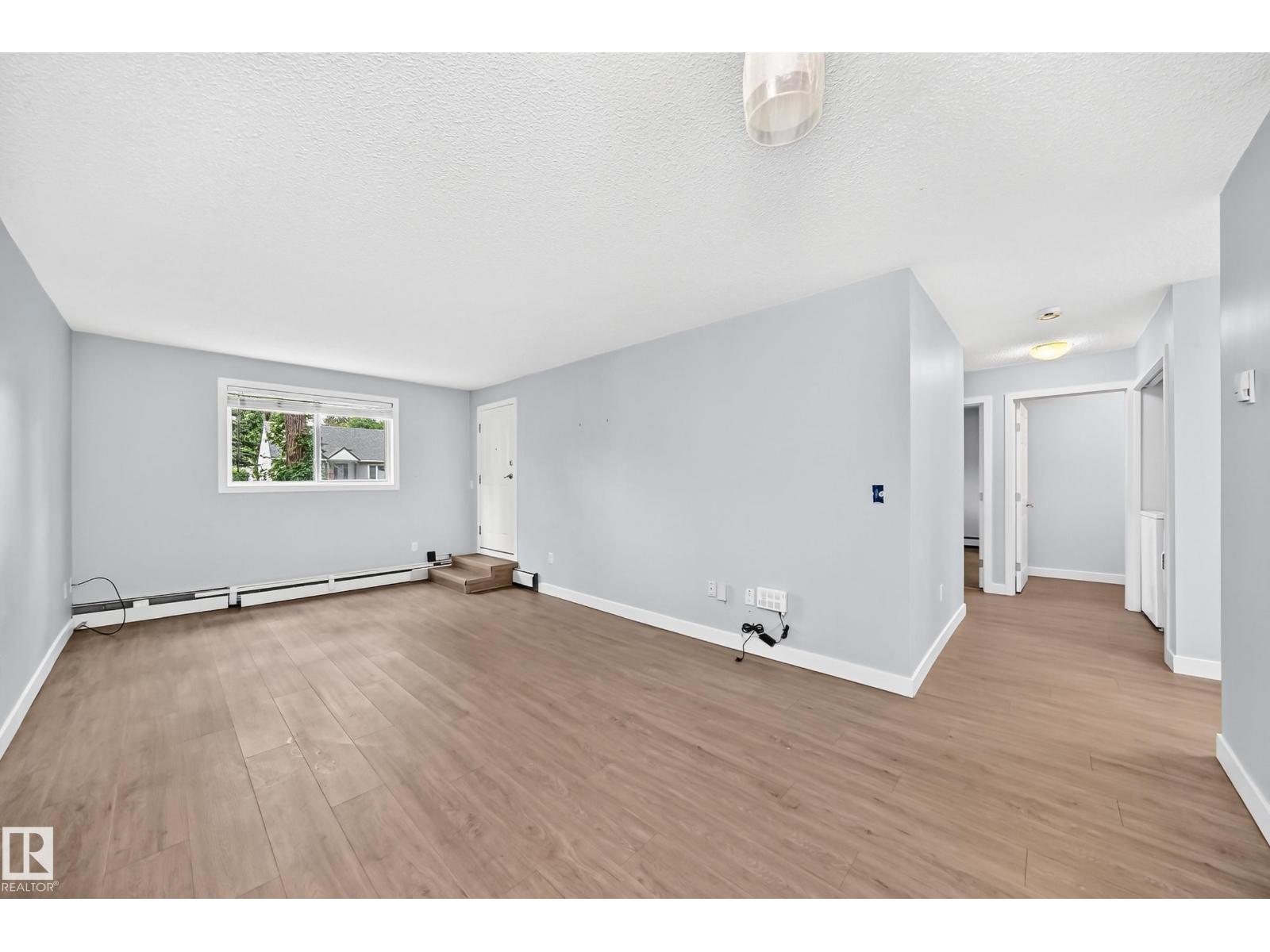 #101 11511 130 ST NW - 13
