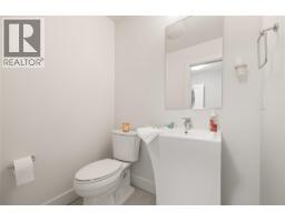 143 View Lane, Penticton, BC V2A0A6 Photo 32