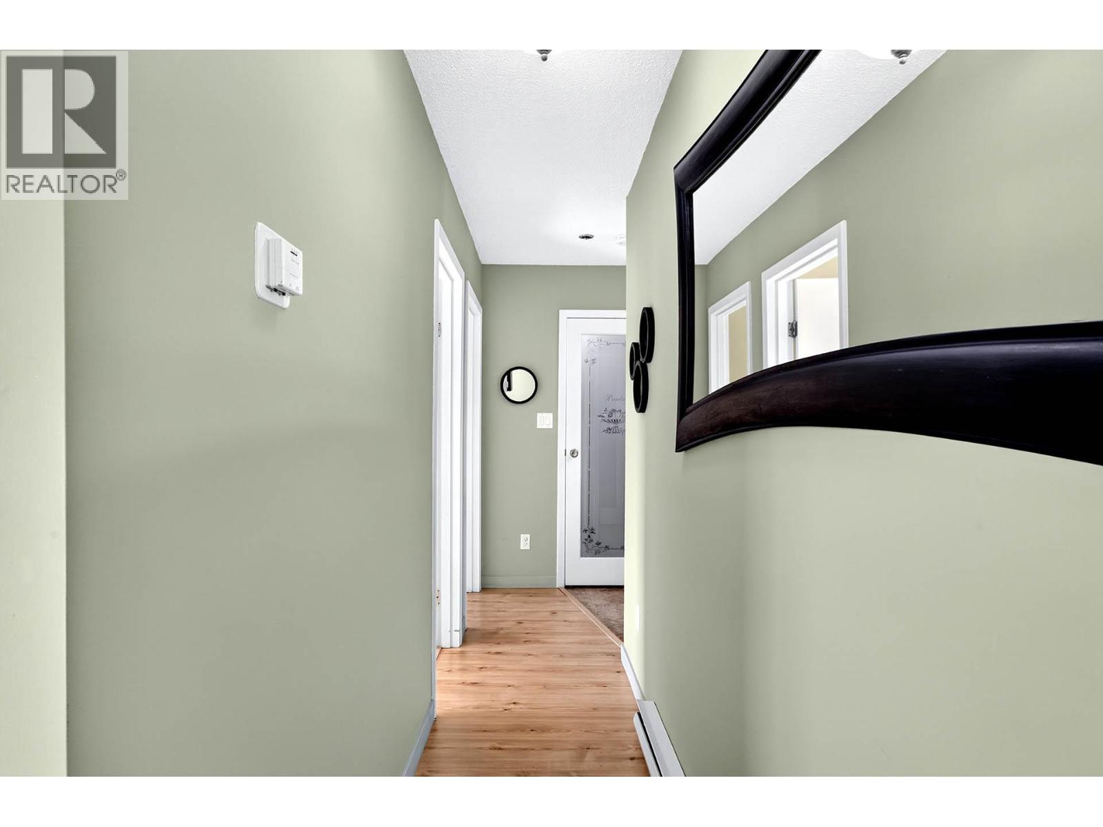 #302 1085 12th Avenue - 18