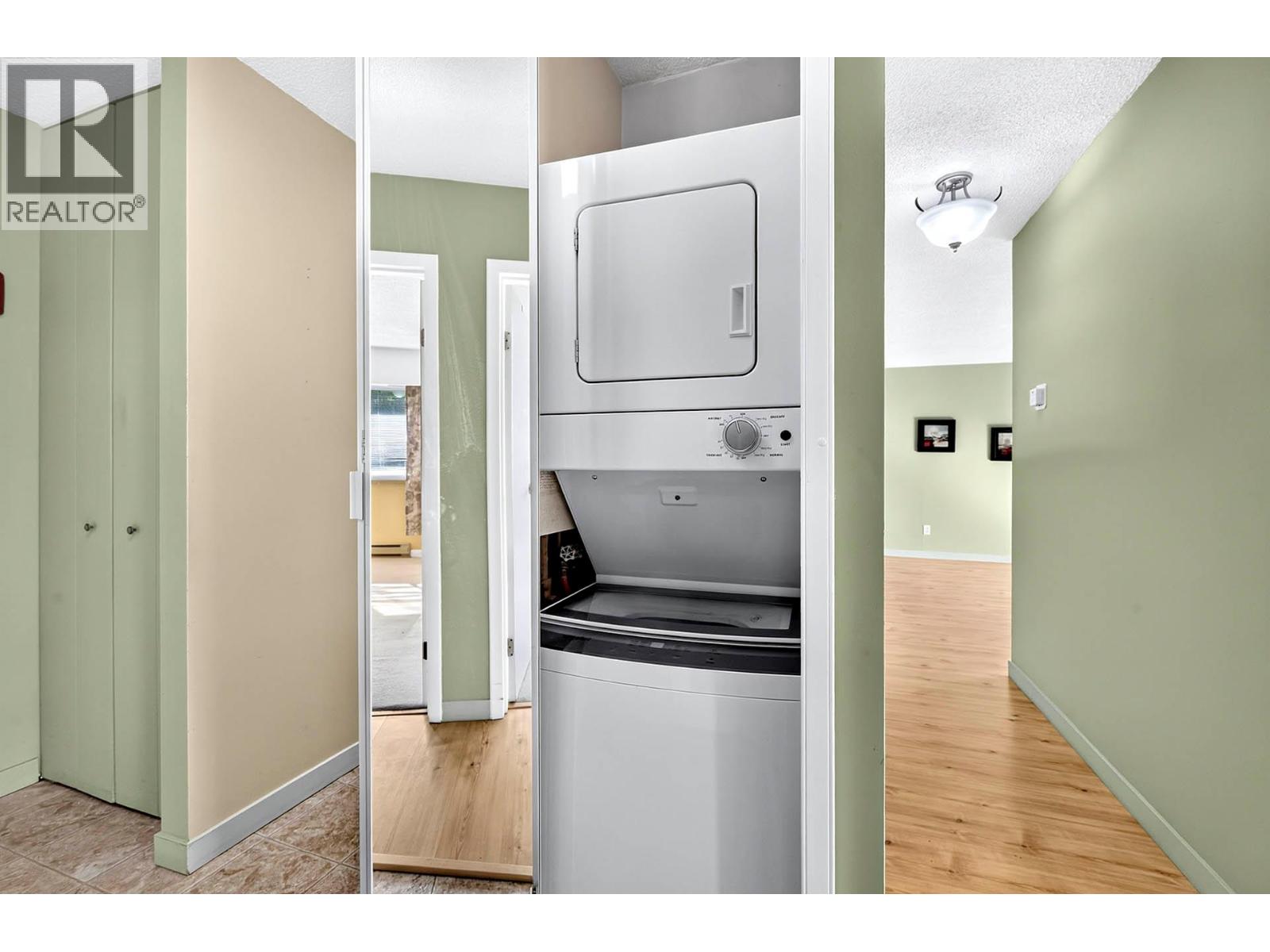 #302 1085 12th Avenue - 26