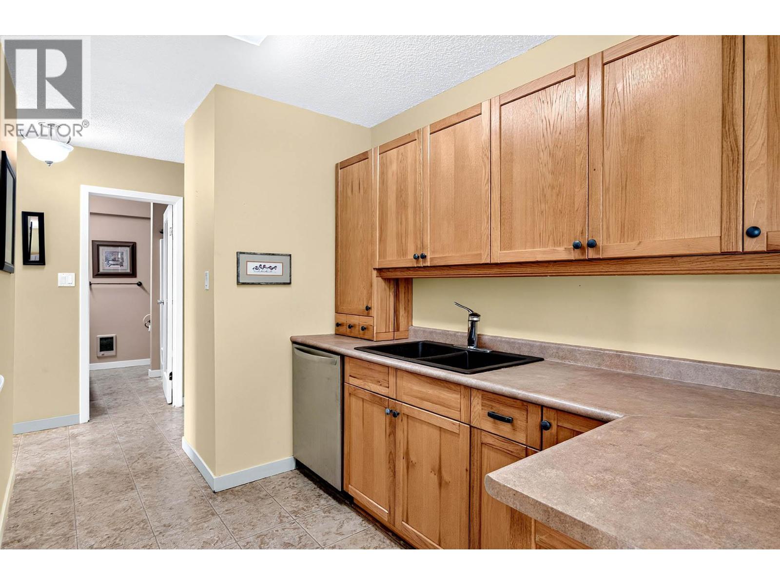#302 1085 12th Avenue - Image 11