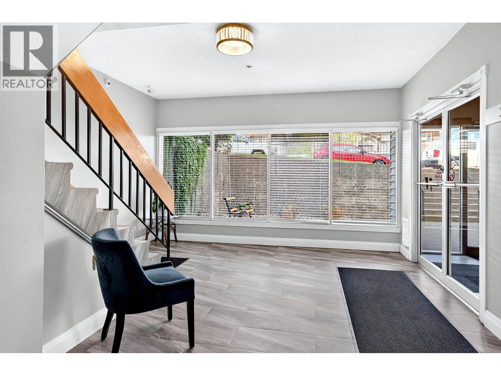 #302 1085 12th Avenue - 6