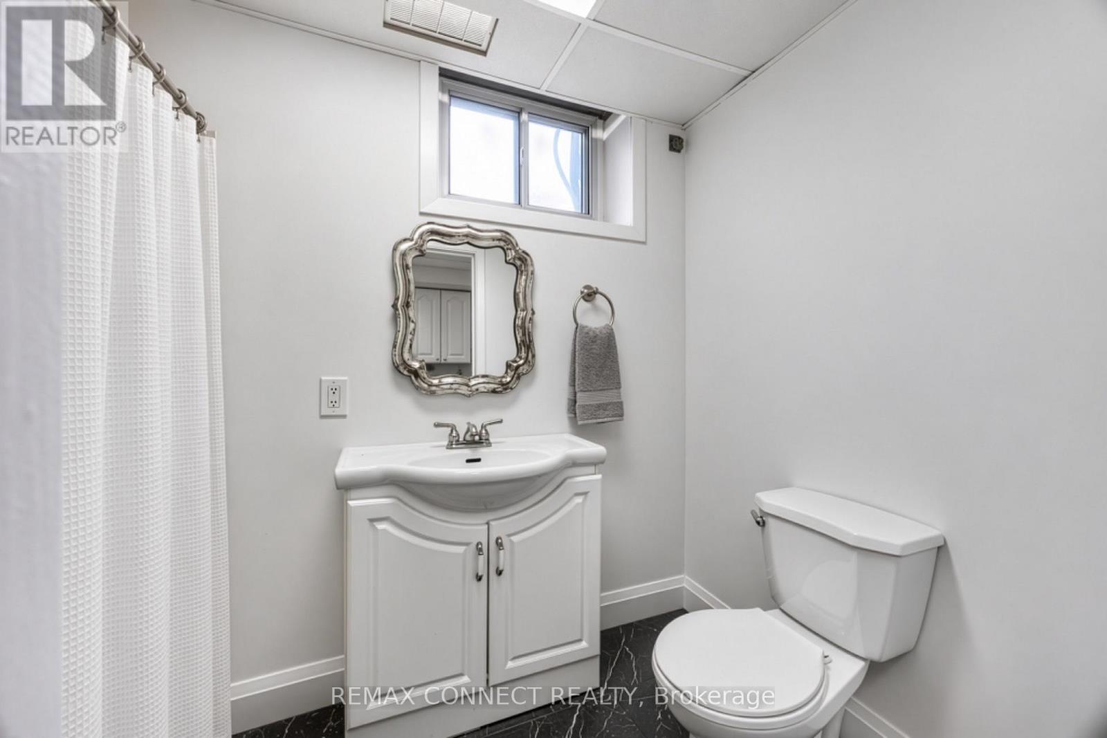 42 BAINHART CRESCENT - 24