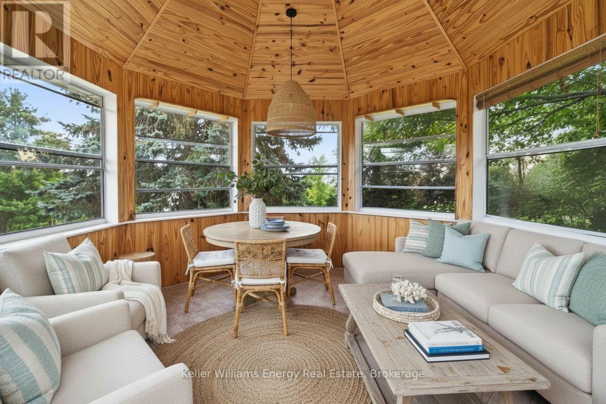 89 SMITH'S BAY AVENUE - Image 38
