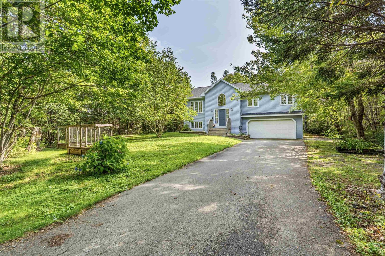 15 Burlington Lane, Stillwater Lake — photo 3
