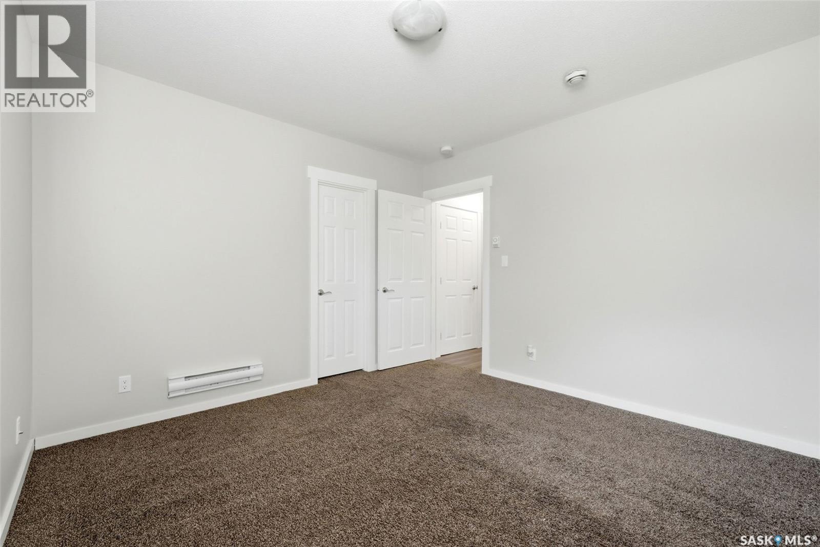 1752 York STREET - Image 20