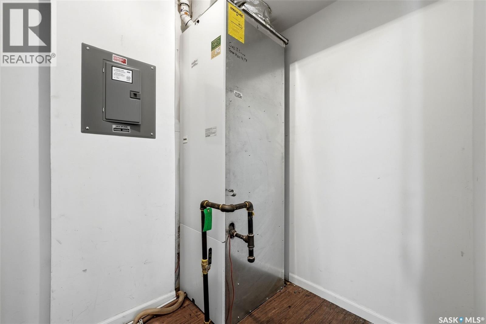 1752 York STREET - 34