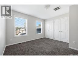 Kitchen - 1752 York Street, Regina, SK S4T4P9 Photo 10